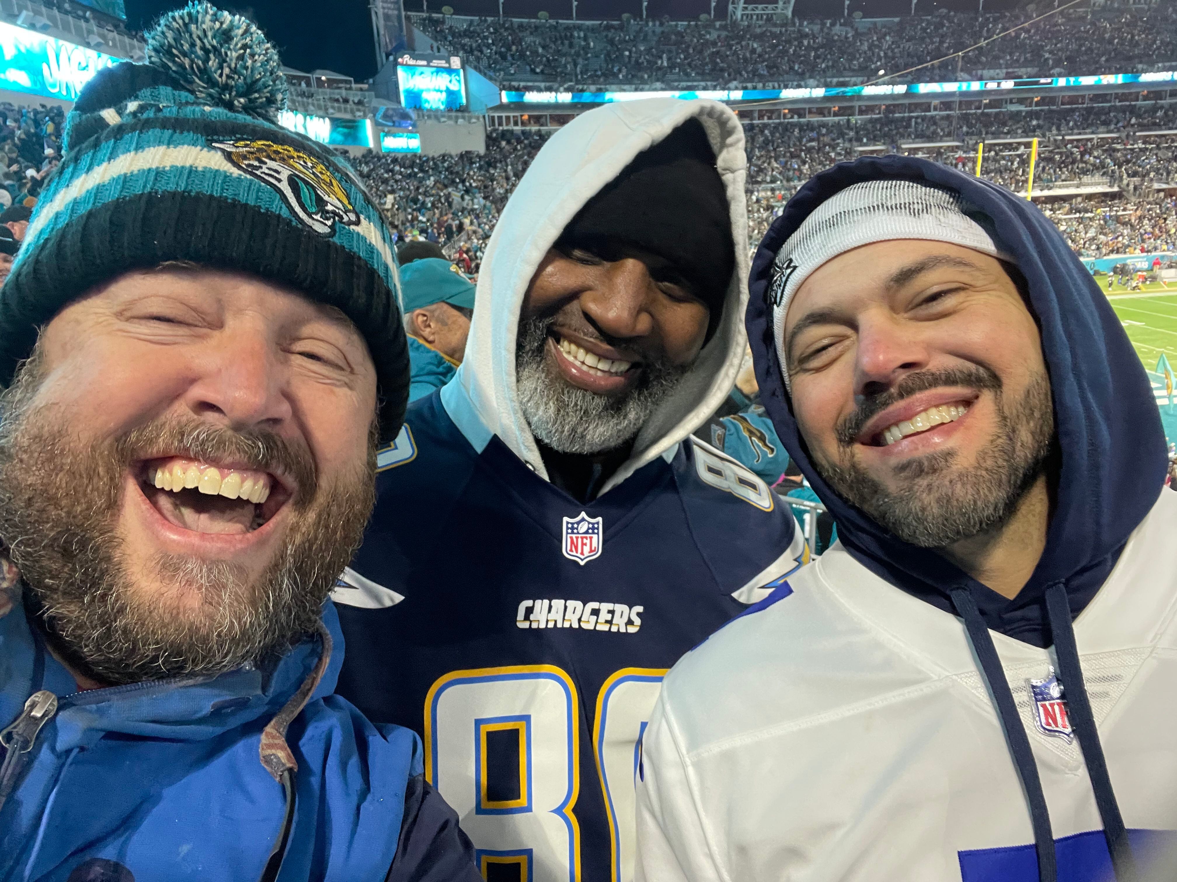 Photos: Jaguars fans showing their colors during Jags V. Chargers game –  Action News Jax