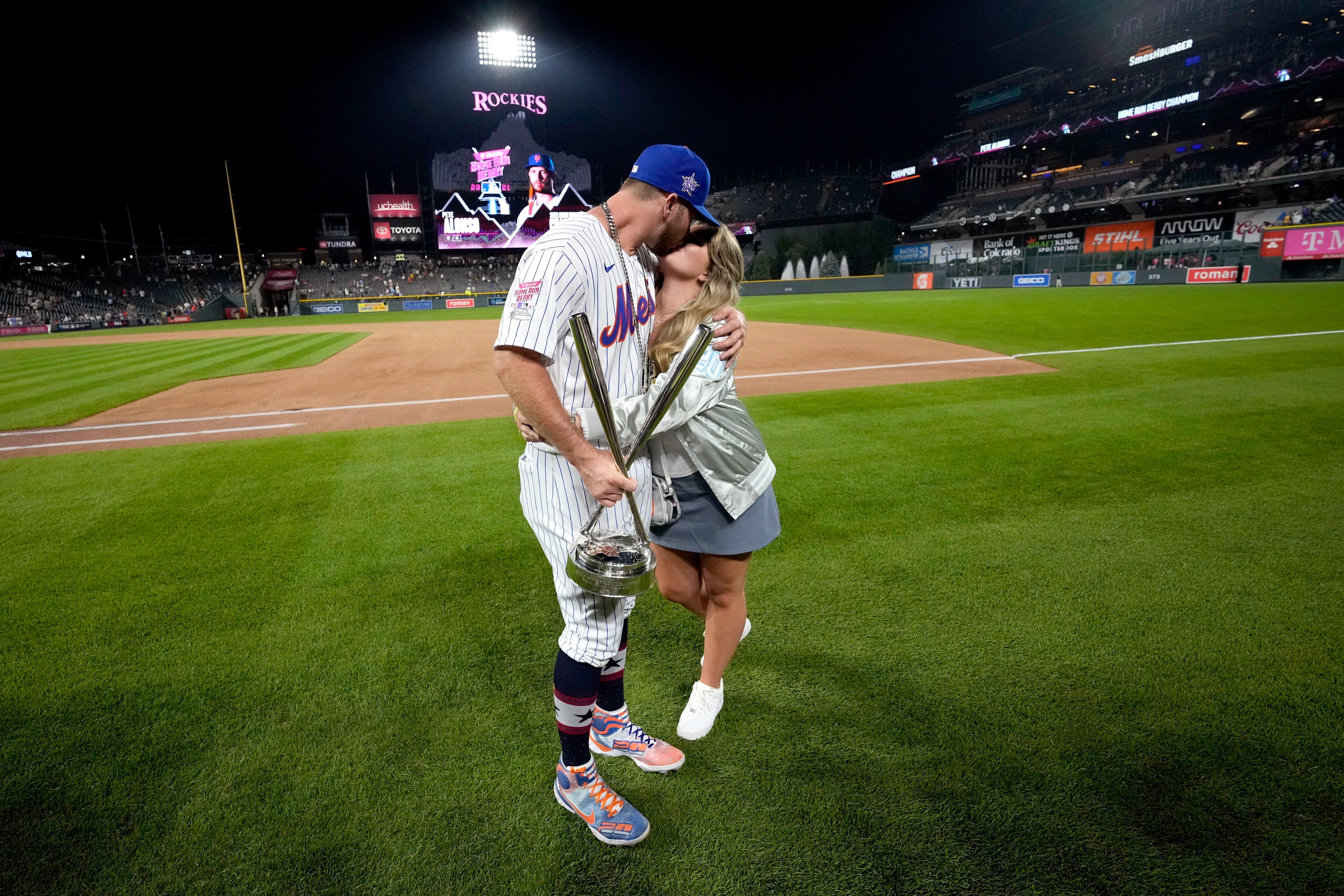 Mets' Alonso repeats as HR Derby champion