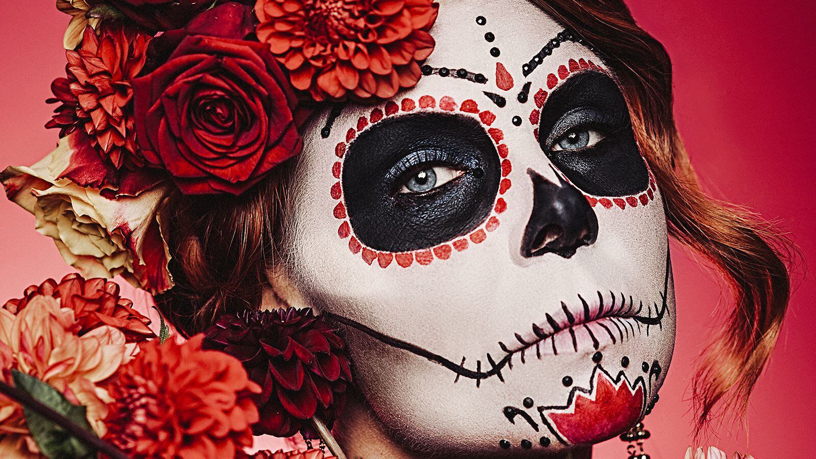 What's El Día de los Muertos? It's Not Scary, and It's Not Halloween