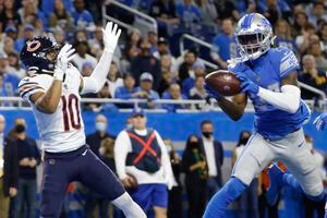 Photos: Chicago Bears beat Detroit Lions 16-14 in Thanksgiving