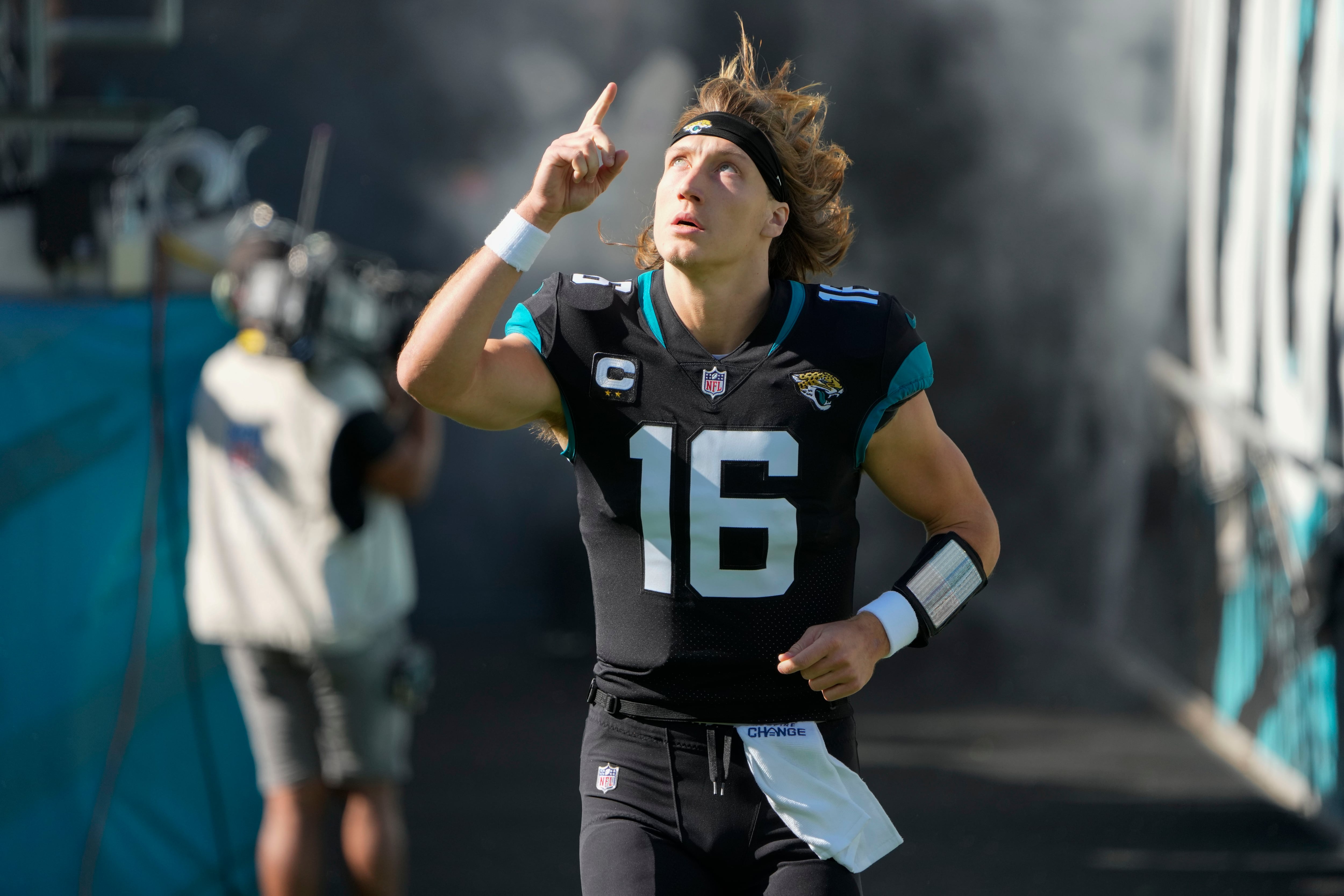 Trevor Lawrence nominated for FedEx Air NFL Player of the Week – Action  News Jax