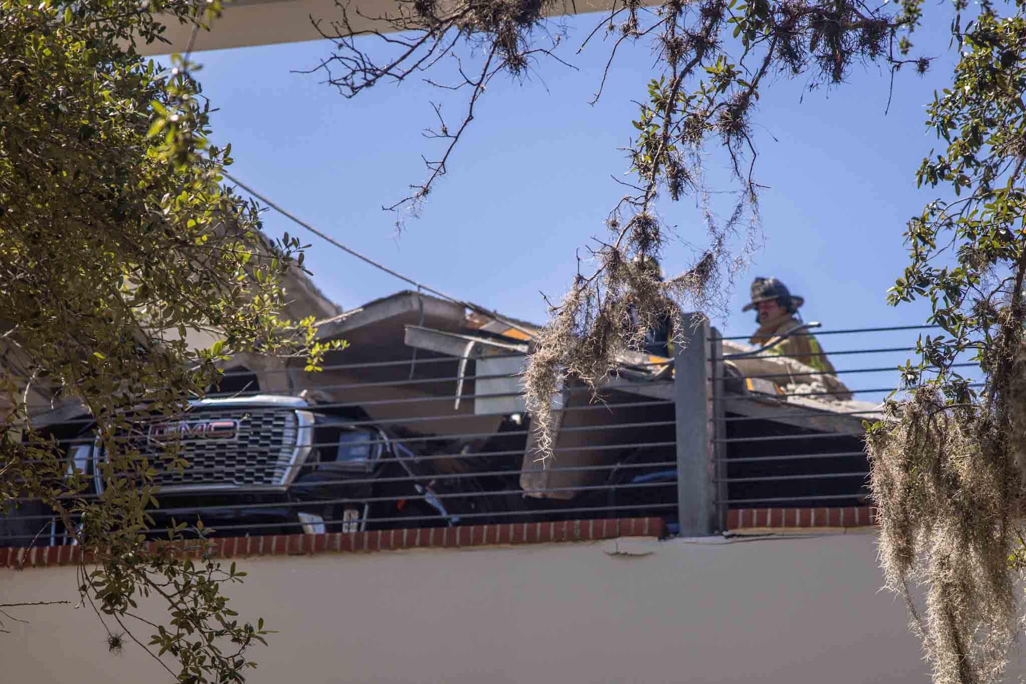 JFRD Chief 'pretty confident' everyone safe after partial parking garage  collapse in Riverside – Action News Jax